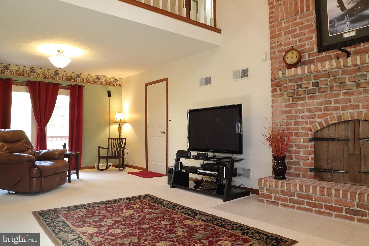 355 Yummerdall Road Lititz, PA 17543 - Photo 4 of 31