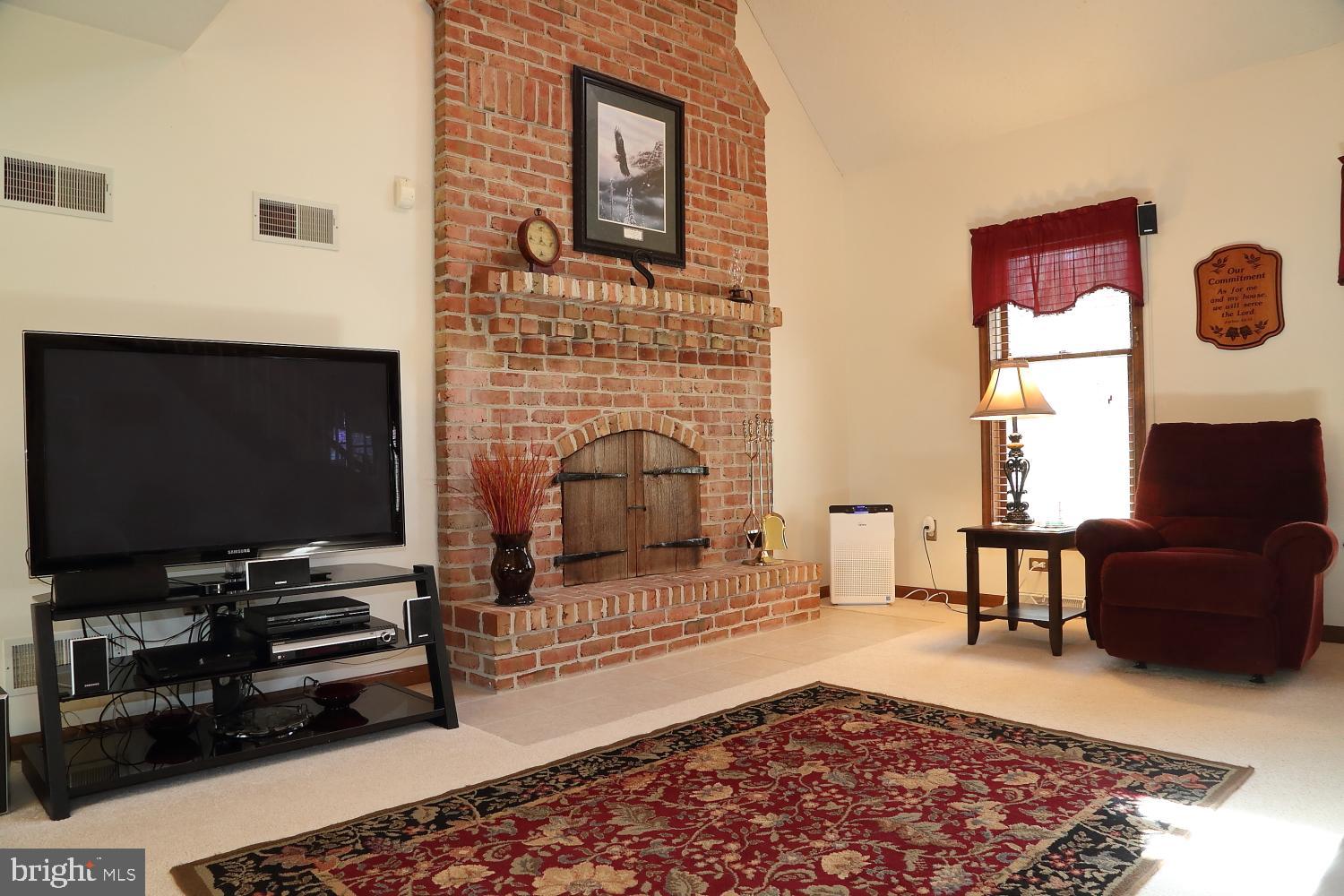 355 Yummerdall Road Lititz, PA 17543 - Photo 7 of 31