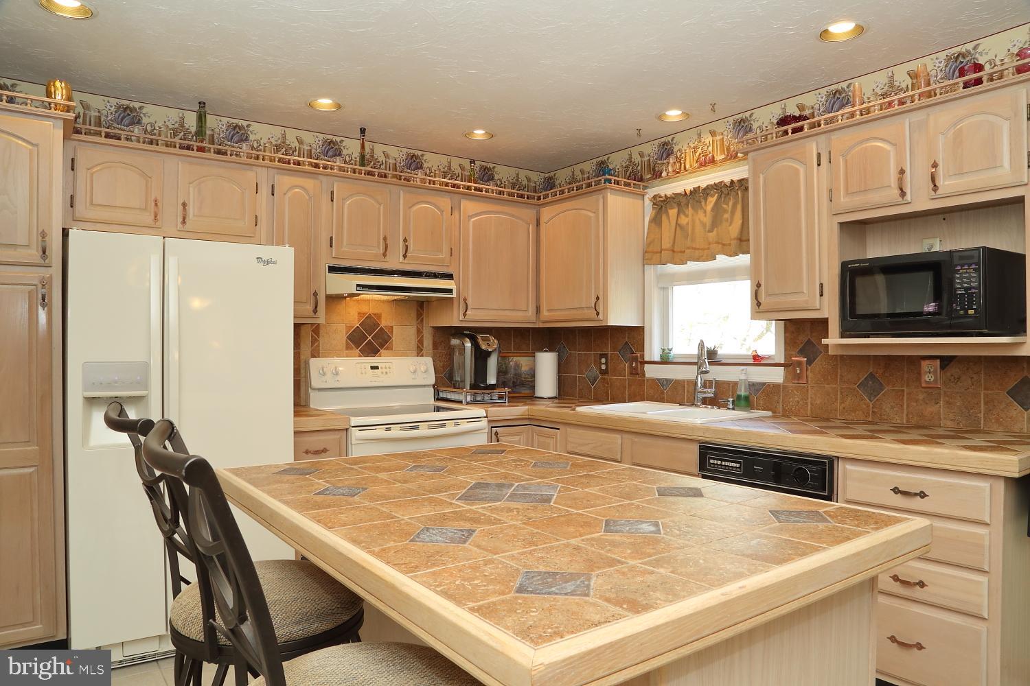 355 Yummerdall Road Lititz, PA 17543 - Photo 9 of 31