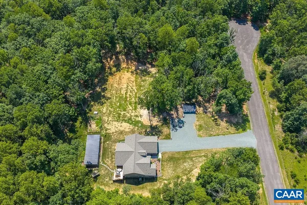 $695,000 | 21030 Dunni Way, Orange, VA 22960