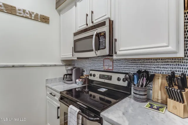 $299,500 | 699 Dunbar Avenue, Bay St. Louis, MS 39520