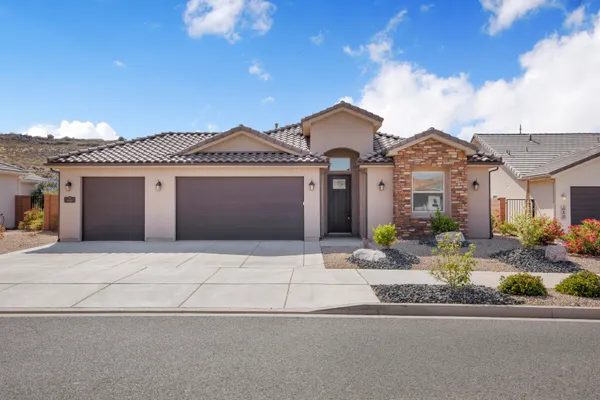 $2,850 | 646 North Sandy Talus Drive, Washington, UT 84780