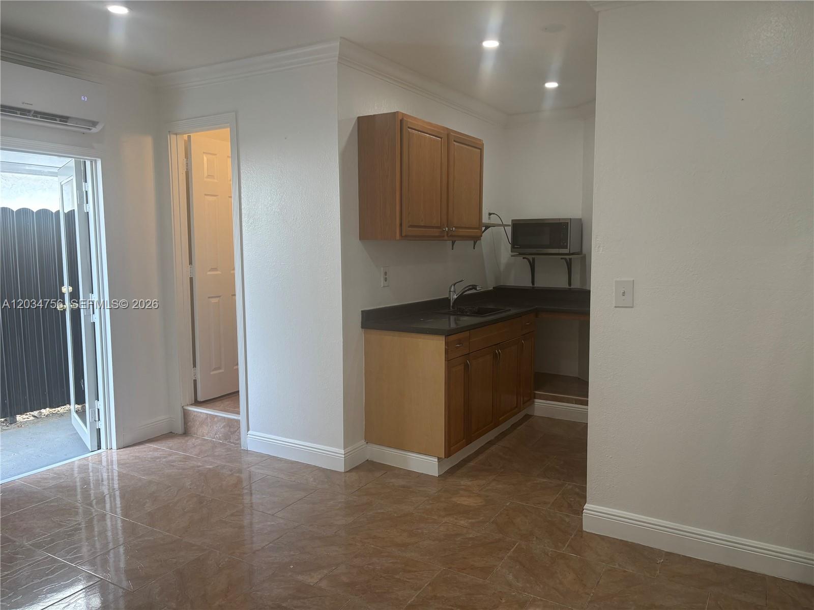 17811 Southwest 152nd Place Miami, FL 33187 - Photo 7 of 10