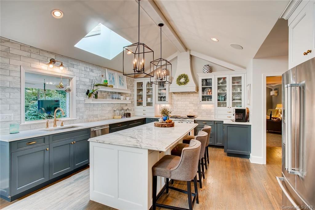 216 North Wendover Road Charlotte, NC 28211 - Photo 1 of 31 Gallery Image 1