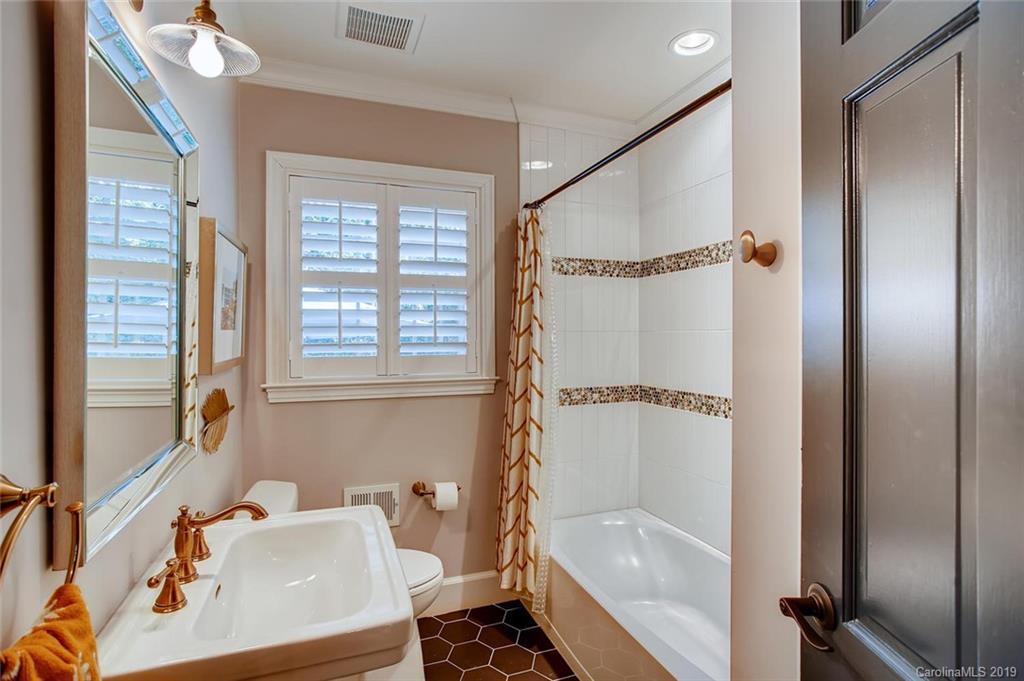 216 North Wendover Road Charlotte, NC 28211 - Photo 23 of 31 Gallery Image 23