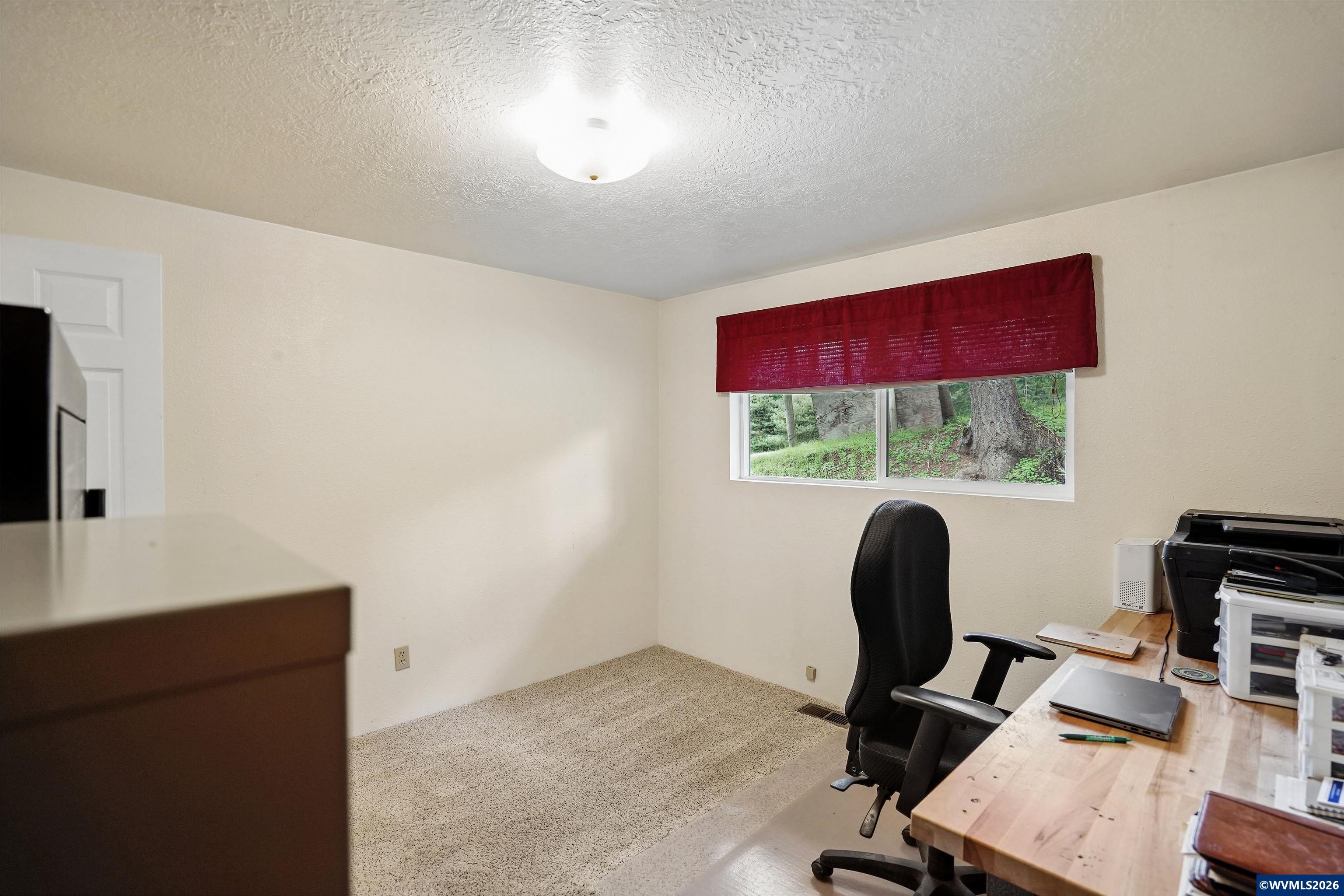 28826 Berlin Road Sweet Home, OR 97386 - Photo 19 of 34 Gallery Image 19