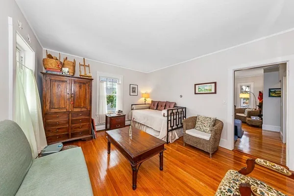 $1,975 | 27 Franklin Street, Unit 2R, Arlington, MA 02474