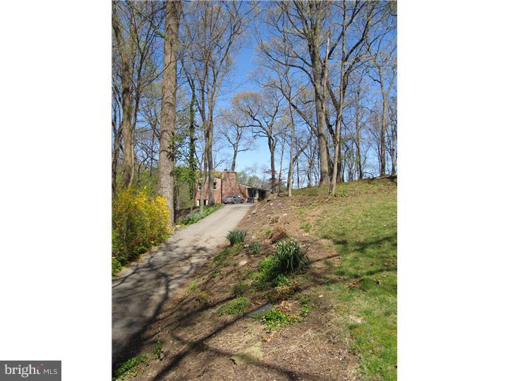 319 Hidden River Road Penn Valley, PA 19072 - Photo 4 of 19 Driveway