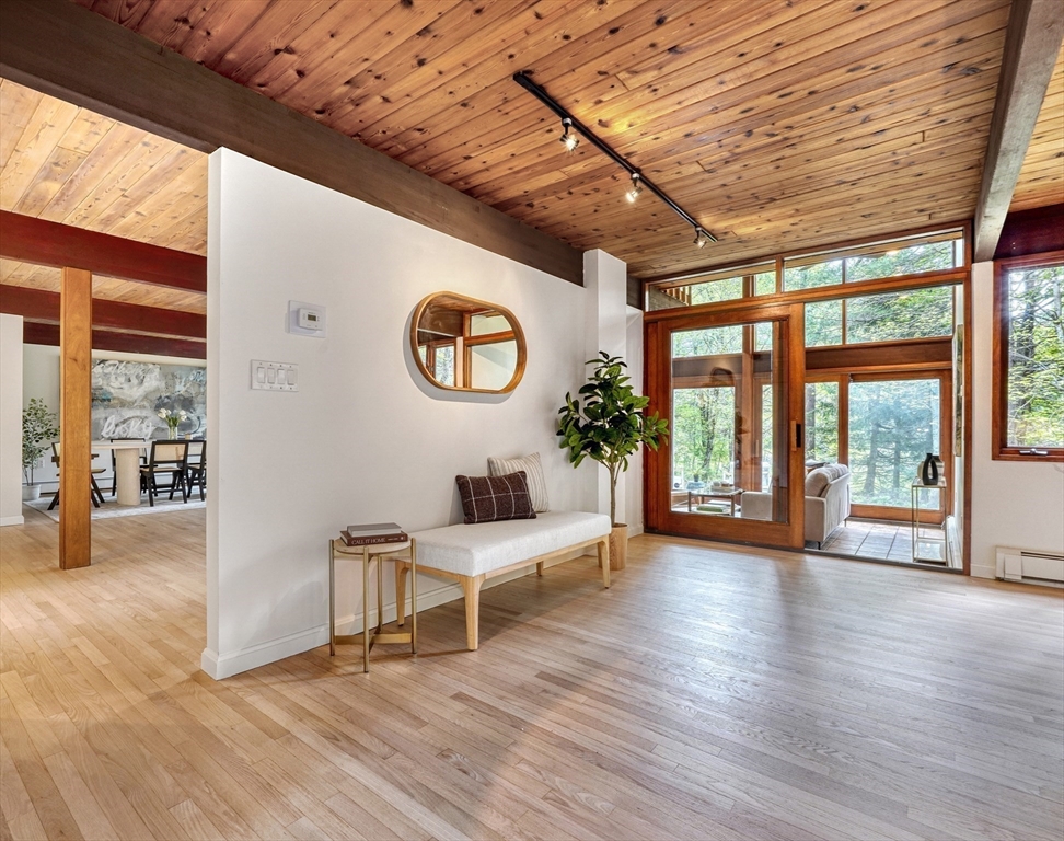 263 Concord Road Lincoln, MA 01773 - Photo 5 of 40 Gallery Image 5