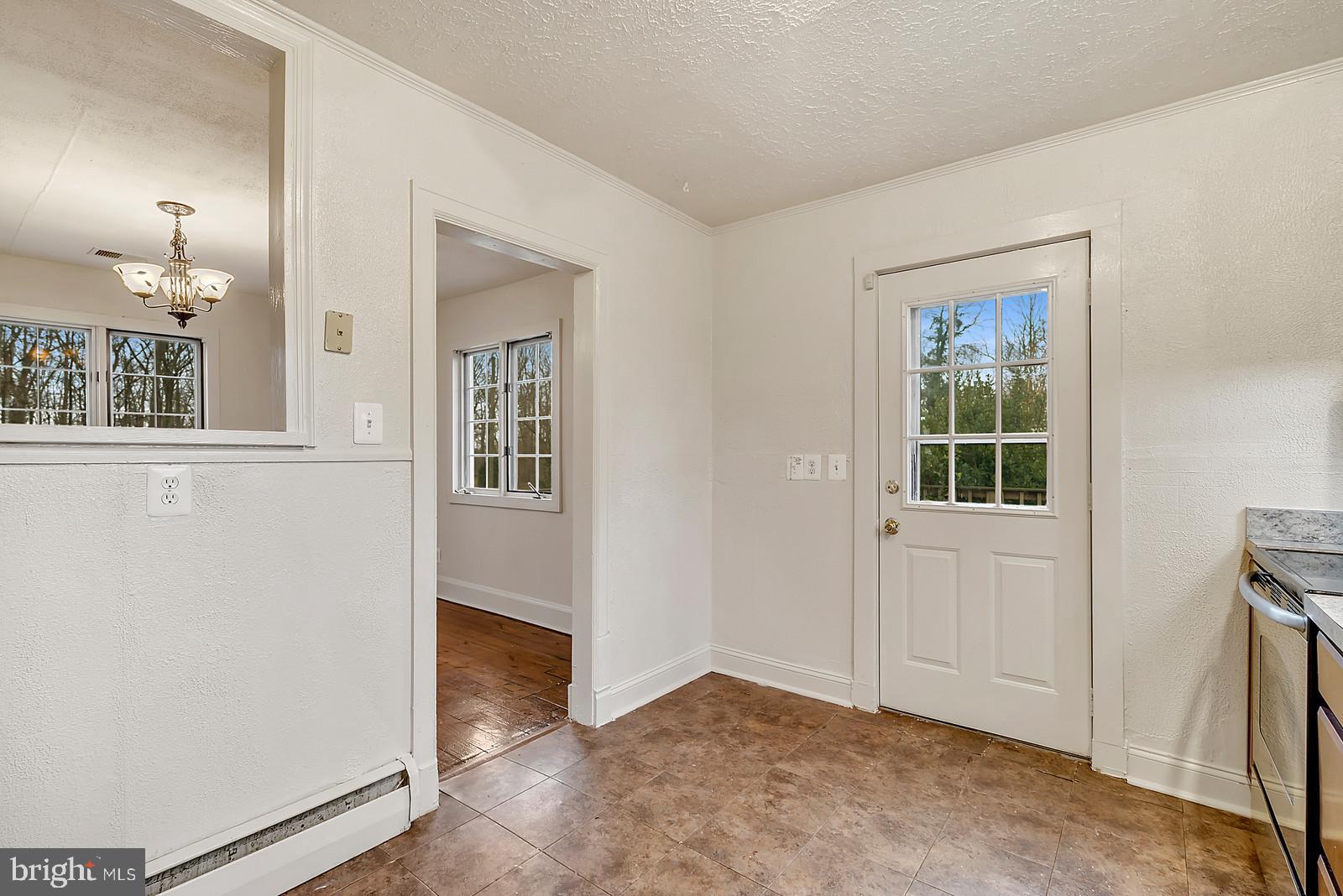 9396 Old Waterloo Road Warrenton, VA 20186 - Photo 16 of 34