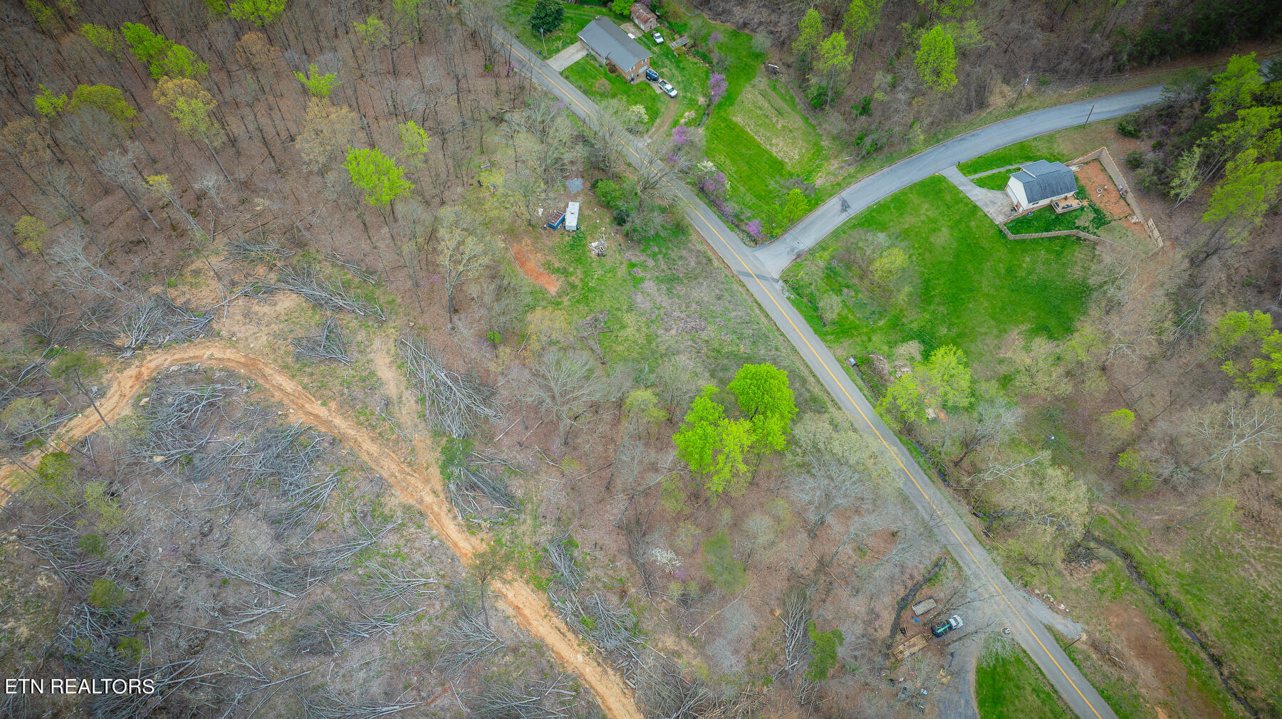 2424 Kidwell Ridge Road Morristown, TN 37814 - Photo 11 of 18 106
