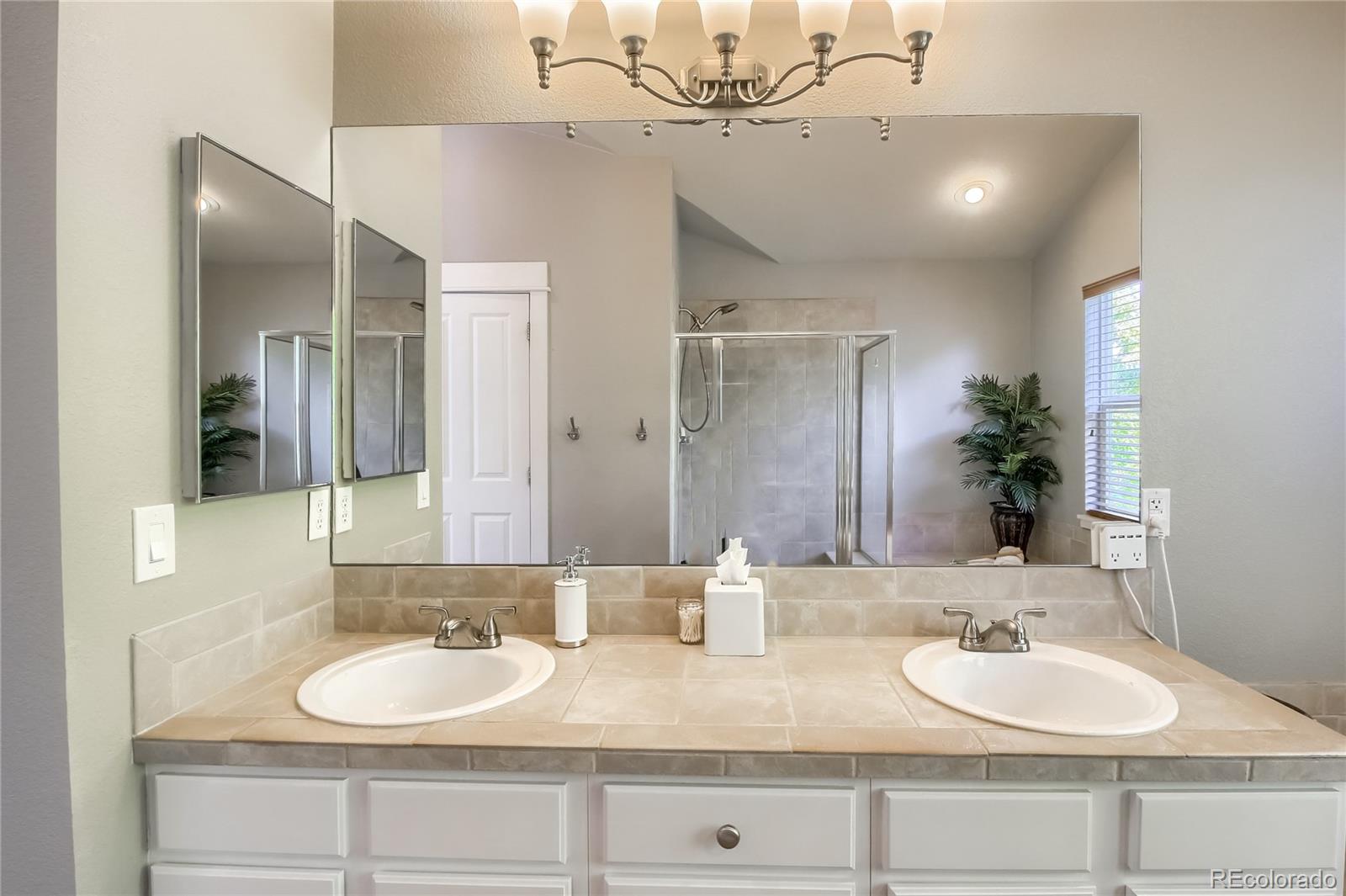 10958 McClellan Road Parker, CO 80134 - Photo 16 of 39 Gallery Image 16