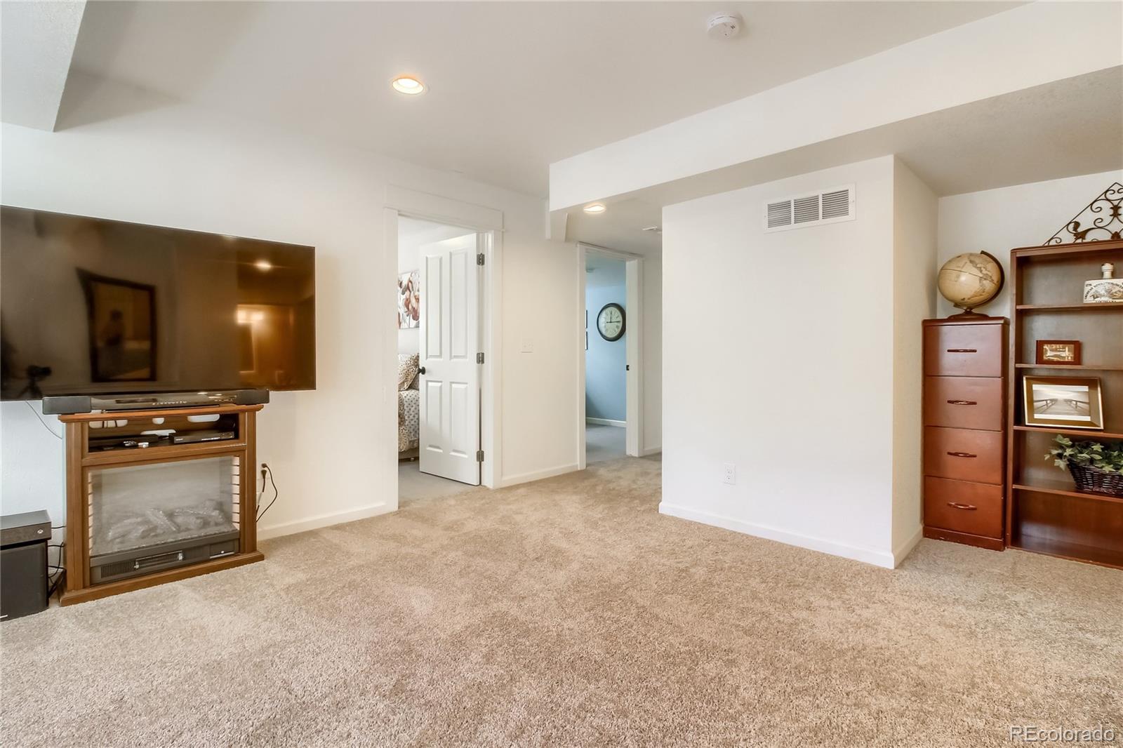 10958 McClellan Road Parker, CO 80134 - Photo 32 of 39 Gallery Image 32