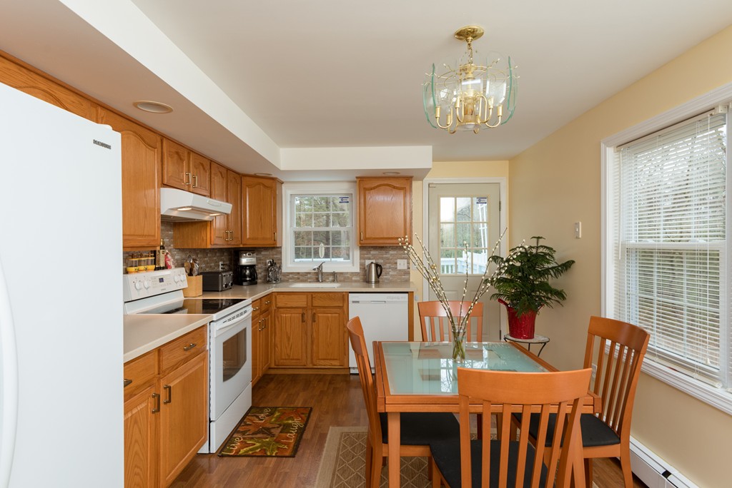 34 Overlook Road Weymouth, MA 02189 - Photo 5 of 18 Gallery Image 5