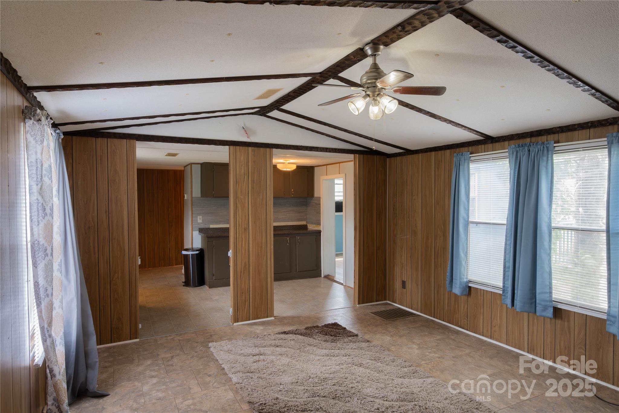 7041 Kays Drive York, SC 29745 - Photo 5 of 27