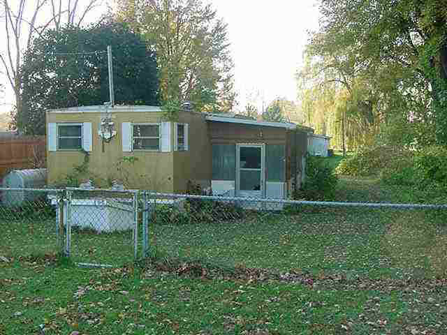 10163 North Jones Lake Road Rome City, IN 46784 - Photo 2 of 5