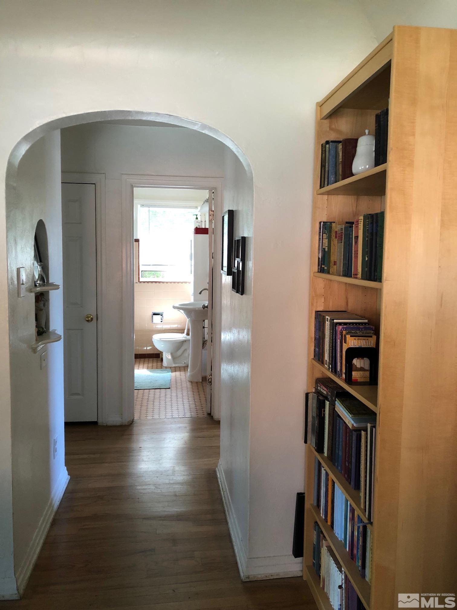 630 Stewart Street Reno, NV 89502 - Photo 5 of 21 Photo 5