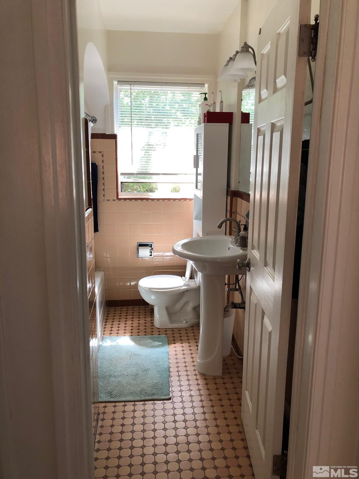630 Stewart Street Reno, NV 89502 - Photo 7 of 21 Photo 7