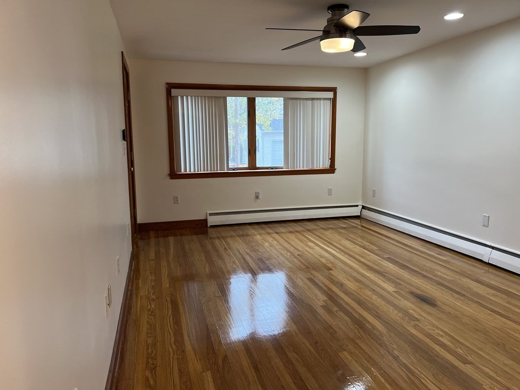 43 Longmeadow Road Beverly, MA 01915 - Photo 4 of 9 Gallery Image 4