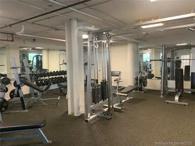 $5,000 | 801 Brickell Bay Drive, Unit 764, Miami, FL 33131