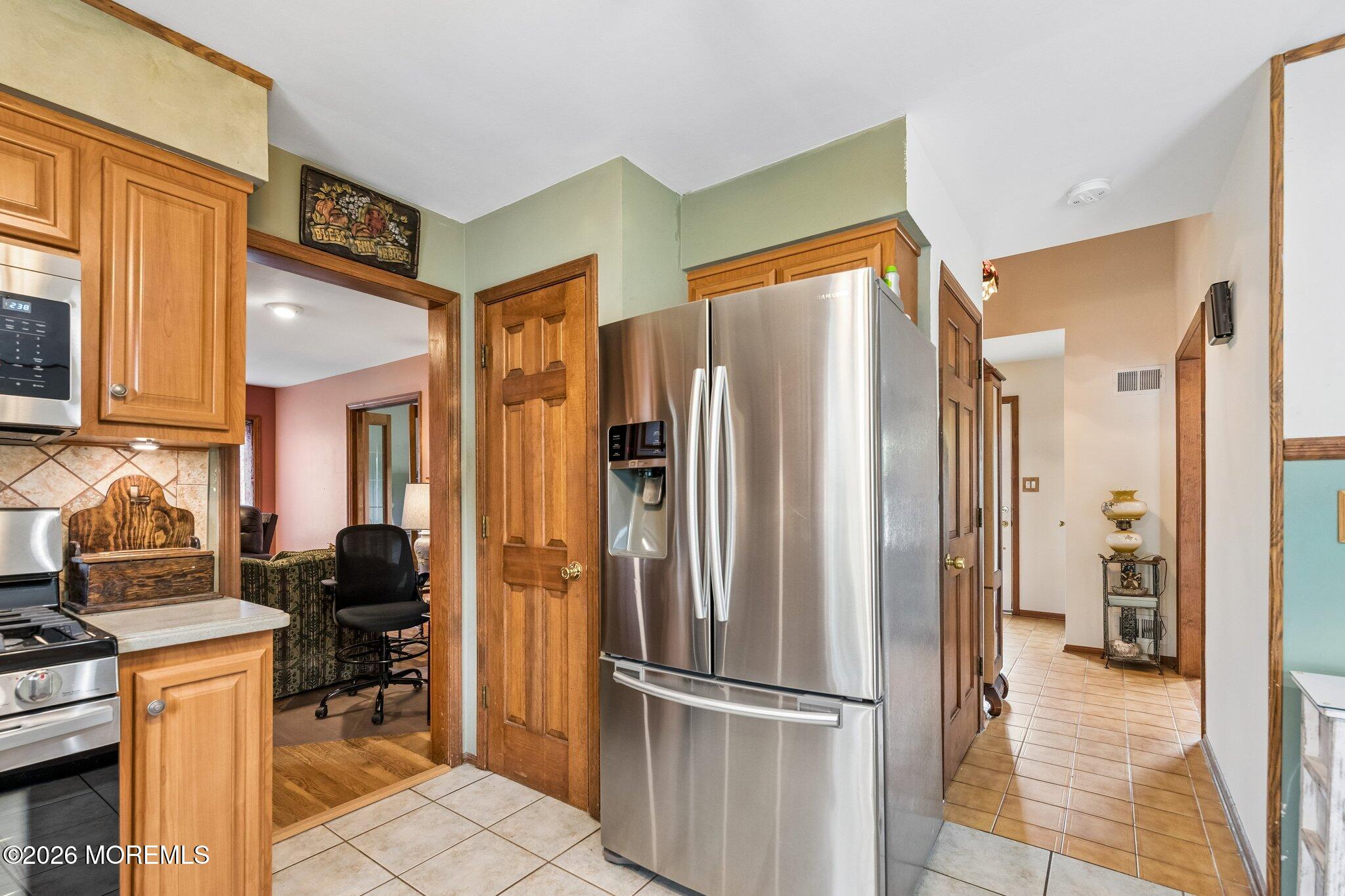447 Sloping Hill Court Brick, NJ 08723 - Photo 17 of 34 024