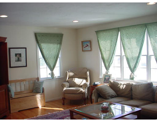 3 Oscars Way Maynard, MA 01754 - Photo 3 of 6 Gallery Image 3