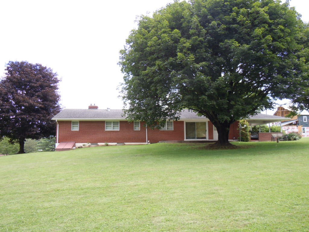 82 Beard Heights Addition Road Buckeye, WV 24924 - Photo 5 of 18 Gallery Image 5