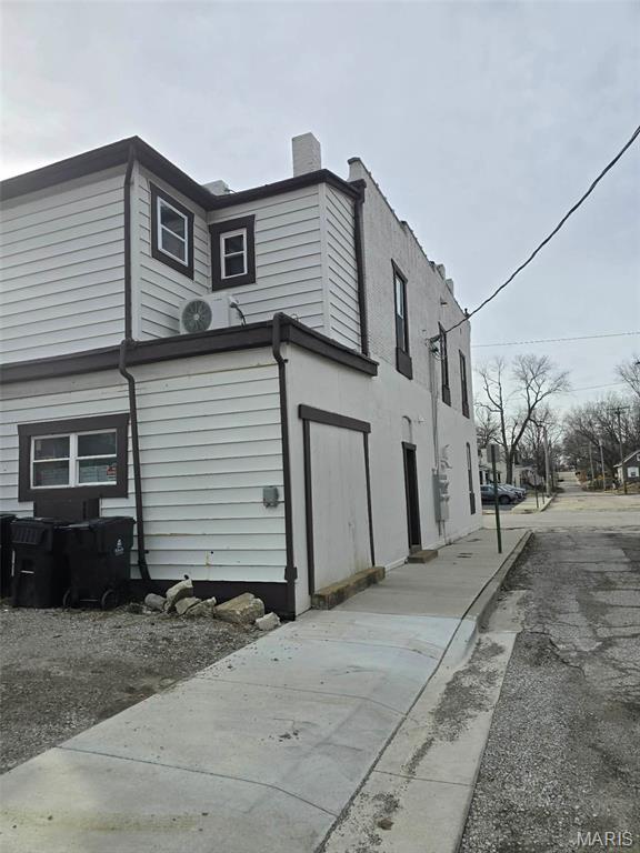 1223 West Main Street Belleville, IL 62220 - Photo 5 of 13