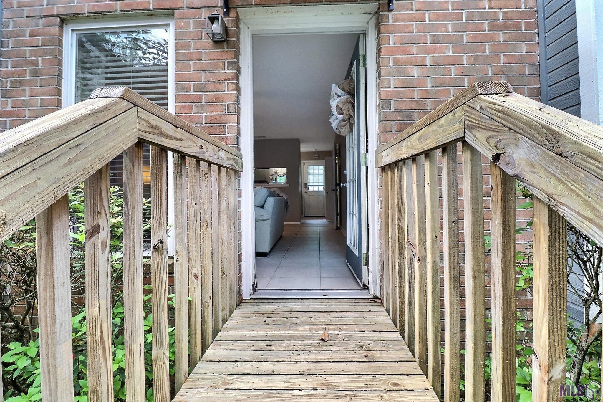 26 Stokes Court Baton Rouge, LA 70808 - Photo 4 of 25 Gallery Image 4
