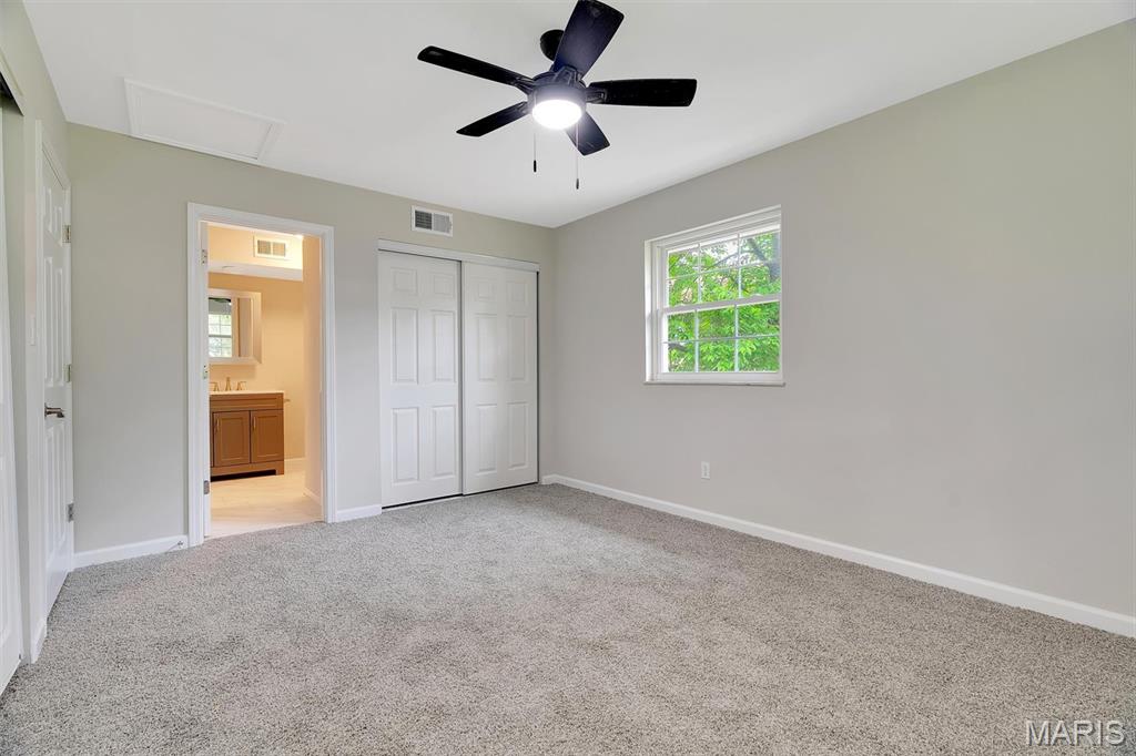 128 Shadalane, Unit E Ballwin, MO 63011 - Photo 12 of 19