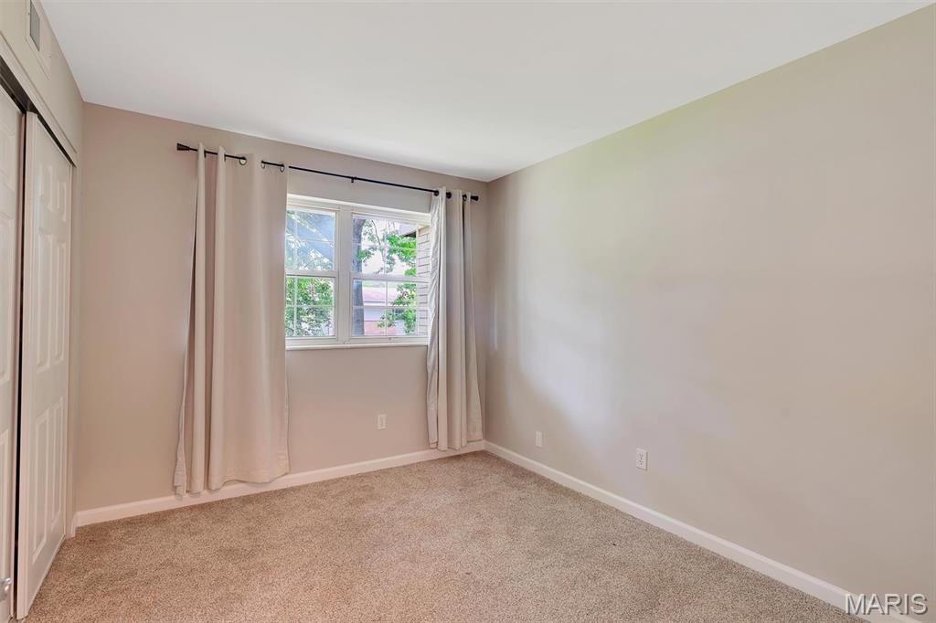 128 Shadalane, Unit E Ballwin, MO 63011 - Photo 15 of 19