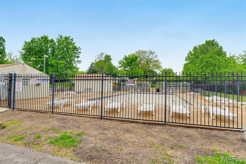 128 Shadalane, Unit E Ballwin, MO 63011 - Photo 19 of 19