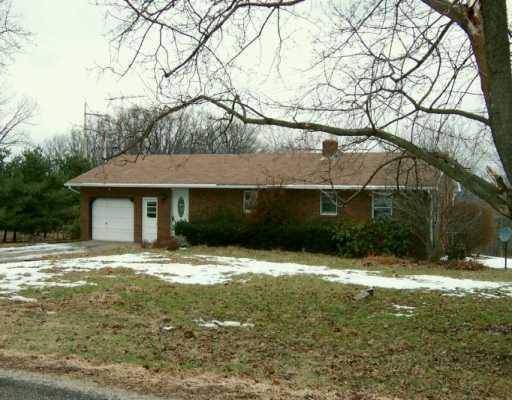 415 Kyle Road New Castle, PA 16102 - Photo 1 of 1 Exterior Front.