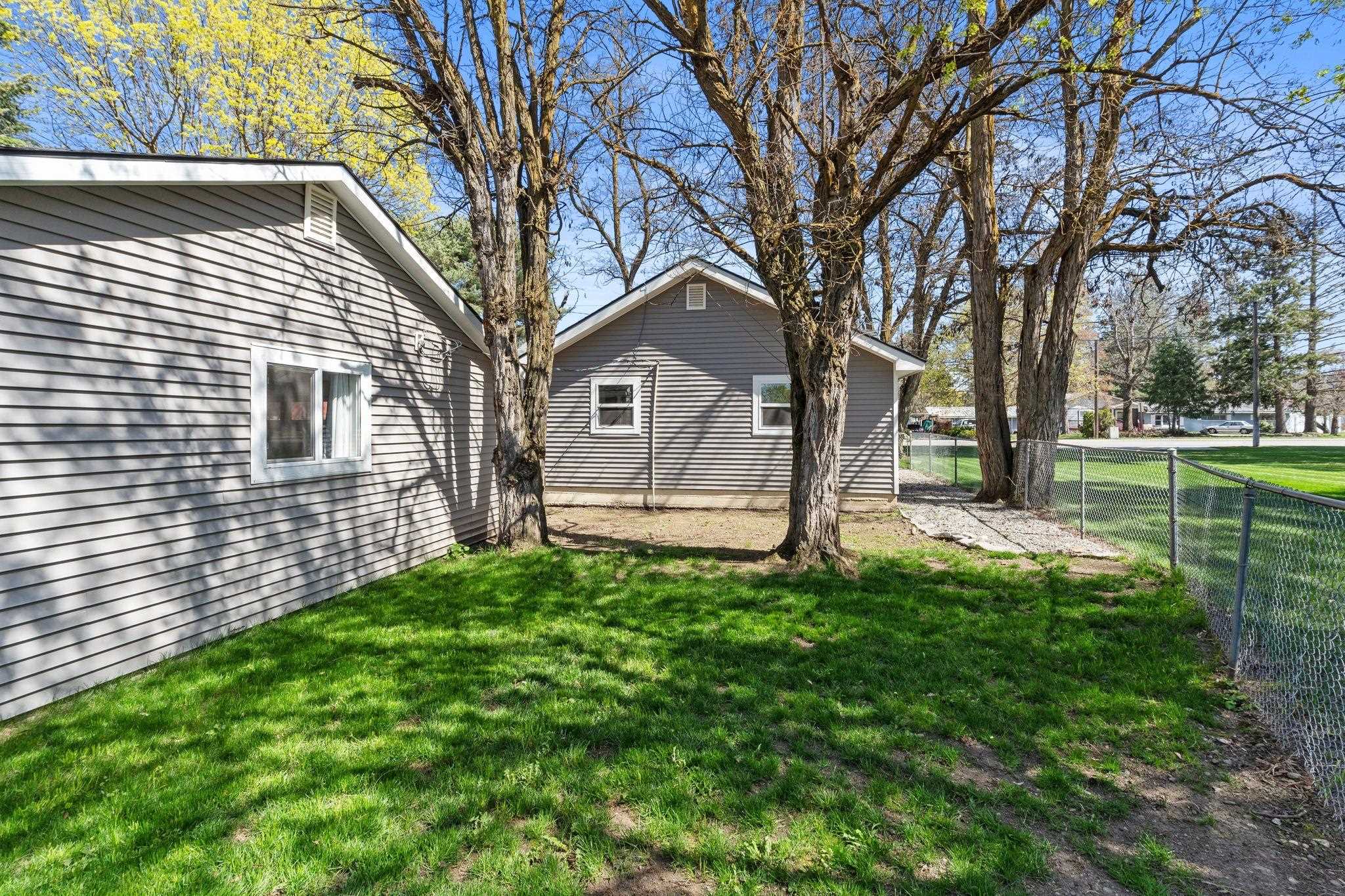 712 South Evergreen Road Spokane Valley, WA 99216 - Photo 19 of 23