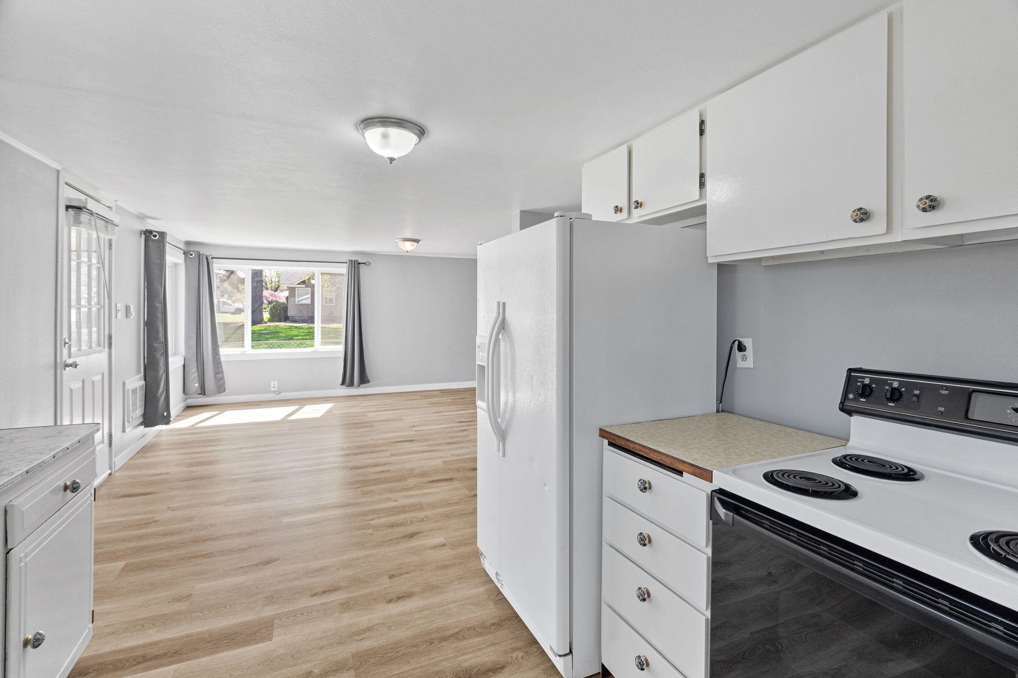 712 South Evergreen Road Spokane Valley, WA 99216 - Photo 9 of 23