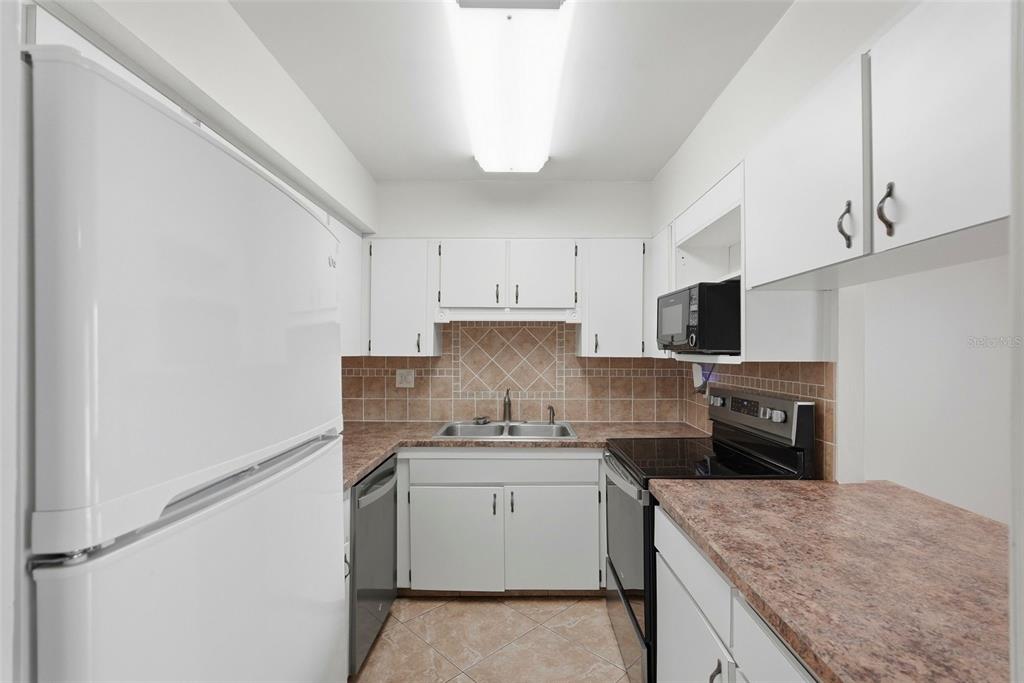 14800 Walsingham Road, Unit 205 Largo, FL 33774 - Photo 7 of 36