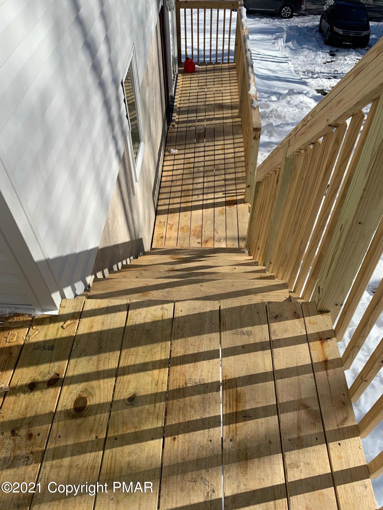 303 Otter Court Bushkill, PA 18324 - Photo 22 of 23 a view of entryway