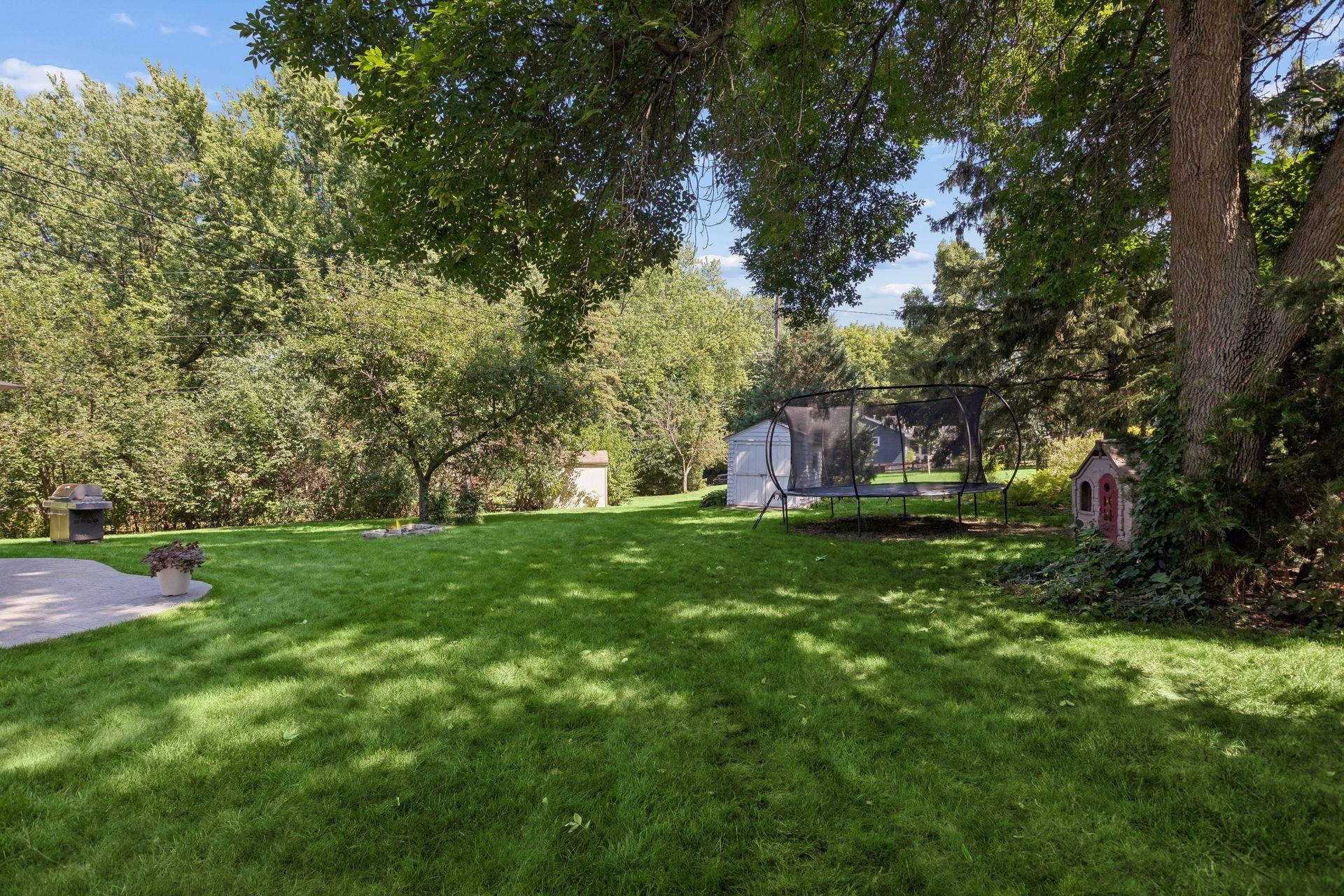 4147 Hull Road Minnetonka, MN 55305 - Photo 25 of 25 Gallery Image 25
