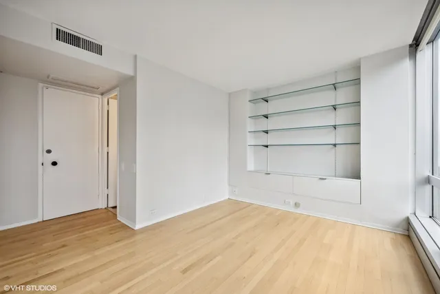 $6,900 | 1300 North Astor Street, Unit 15AB, Chicago, IL 60610