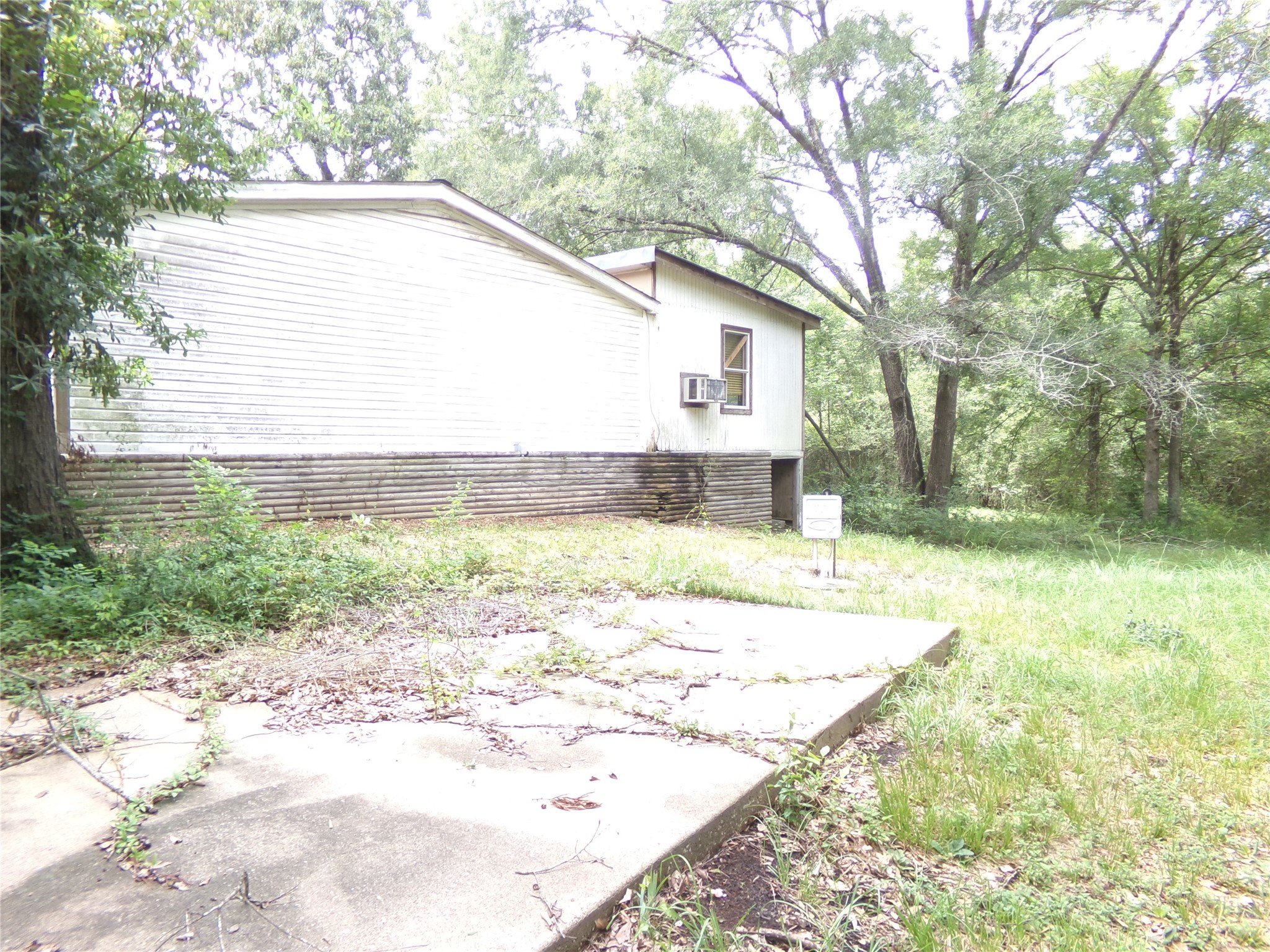 121 Lake Road Huntsville, TX 77320 - Photo 6 of 21 Gallery Image 6