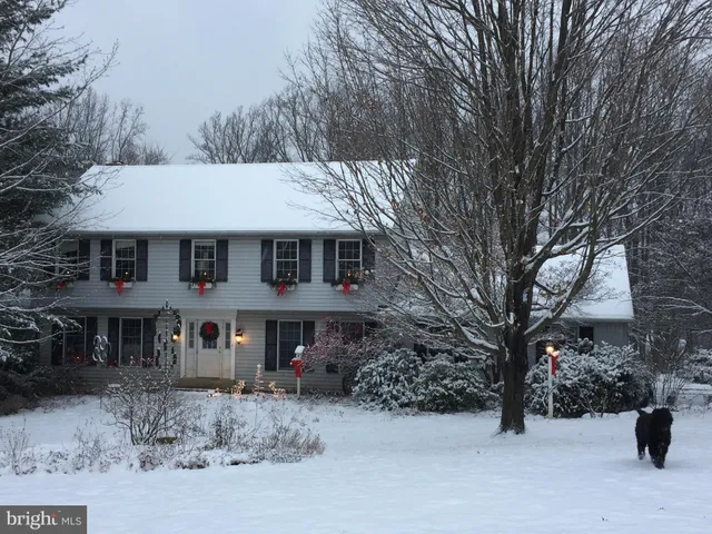 $750,000 | 12 Phillips Lane, Chester Springs, PA 19425