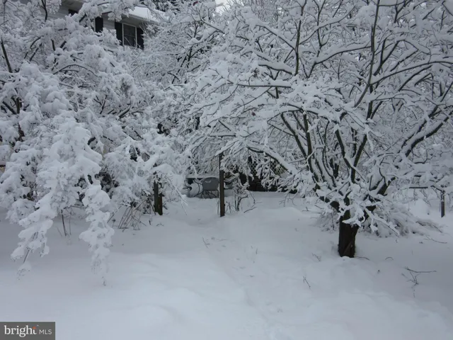 $750,000 | 12 Phillips Lane, Chester Springs, PA 19425