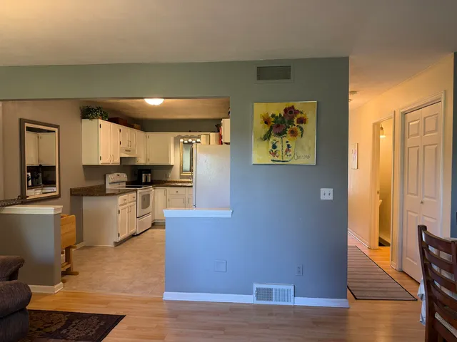 $274,900 | 403 Williamsburg Way Court, Fitchburg, WI 53719