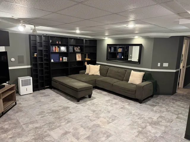 $274,900 | 403 Williamsburg Way Court, Fitchburg, WI 53719