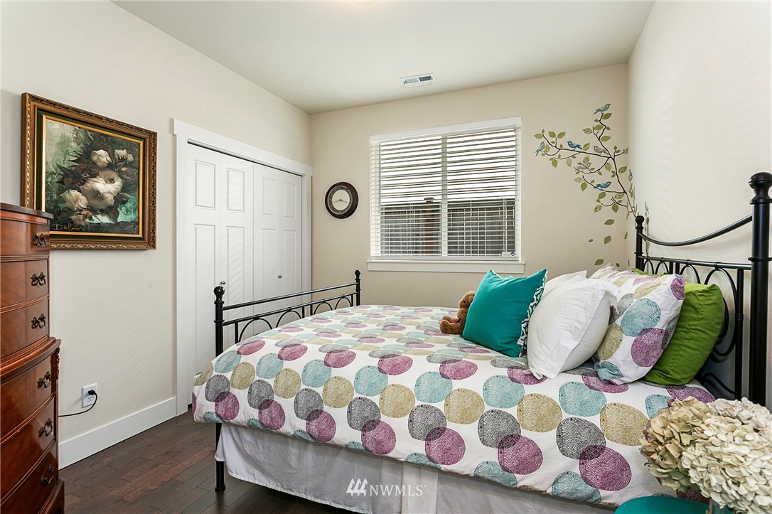 4110 180th Place Southeast Bothell, WA 98012 - Photo 12 of 32 Gallery Image 12