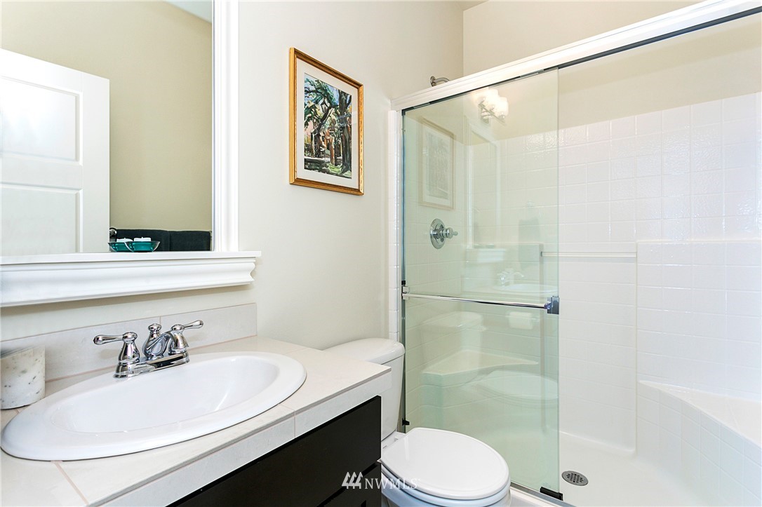 4110 180th Place Southeast Bothell, WA 98012 - Photo 13 of 32 Gallery Image 13