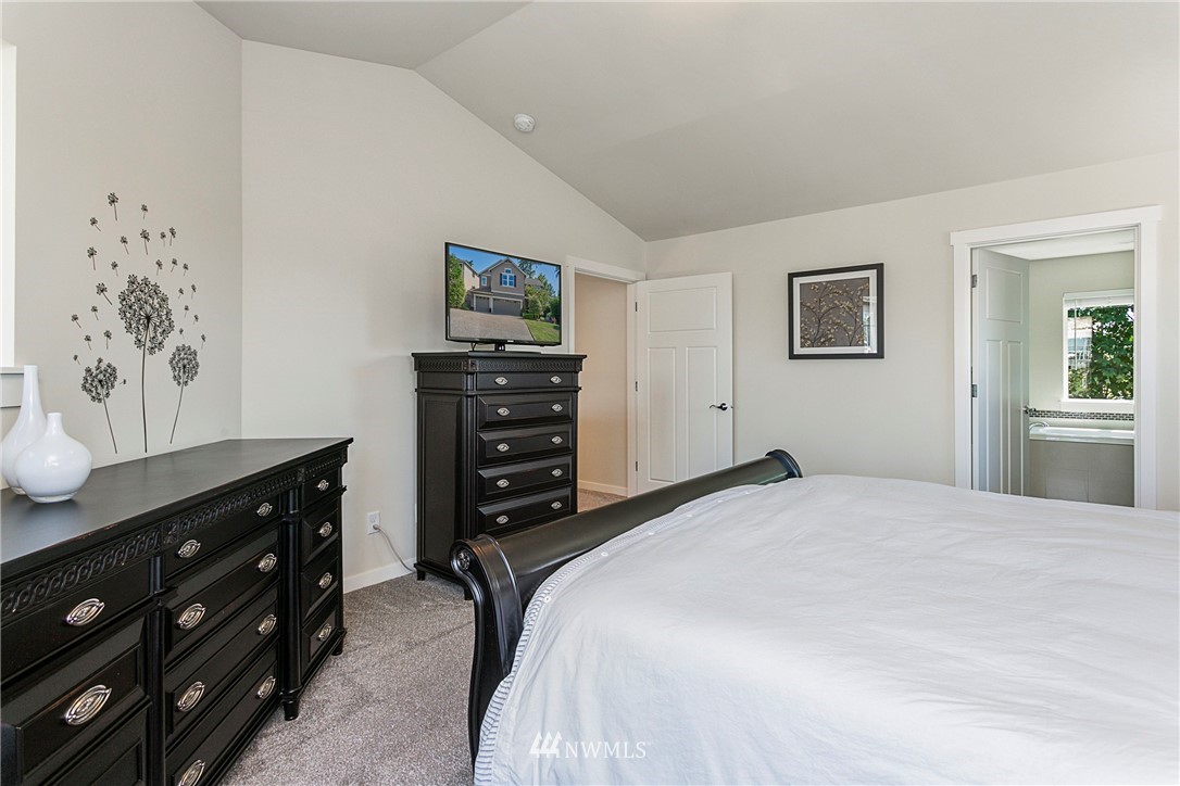 4110 180th Place Southeast Bothell, WA 98012 - Photo 16 of 32 Gallery Image 16