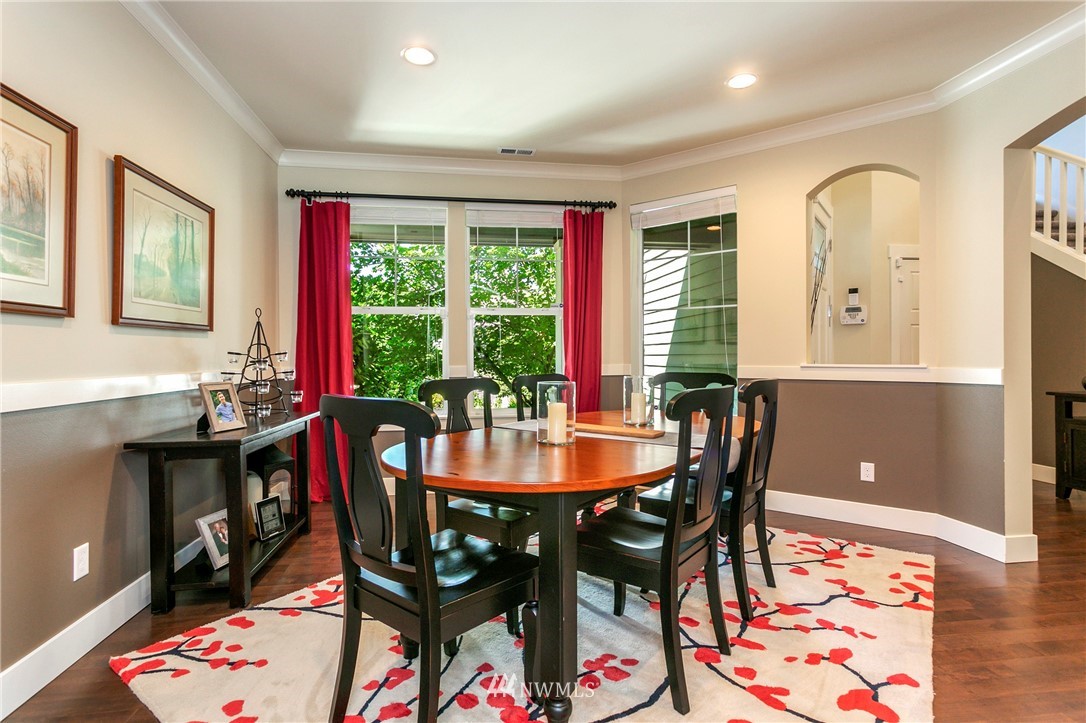 4110 180th Place Southeast Bothell, WA 98012 - Photo 3 of 32 Gallery Image 3