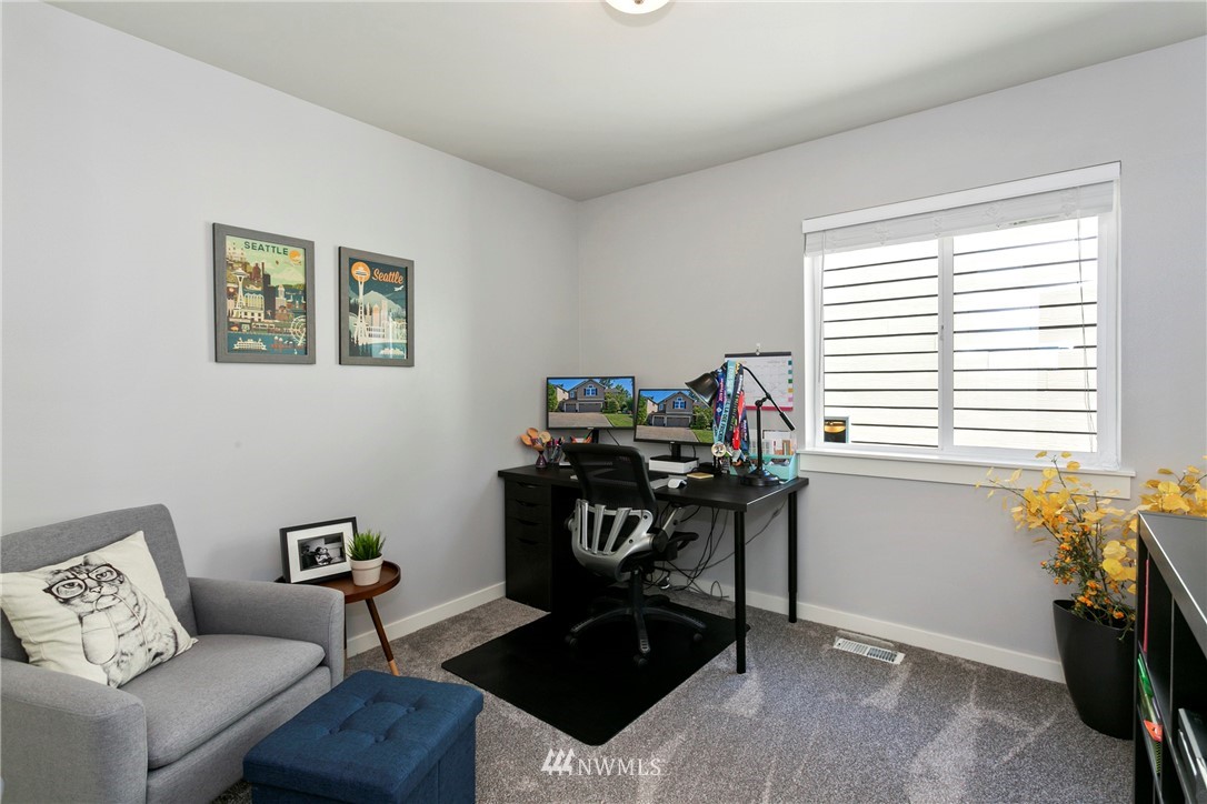 4110 180th Place Southeast Bothell, WA 98012 - Photo 26 of 32 Gallery Image 26