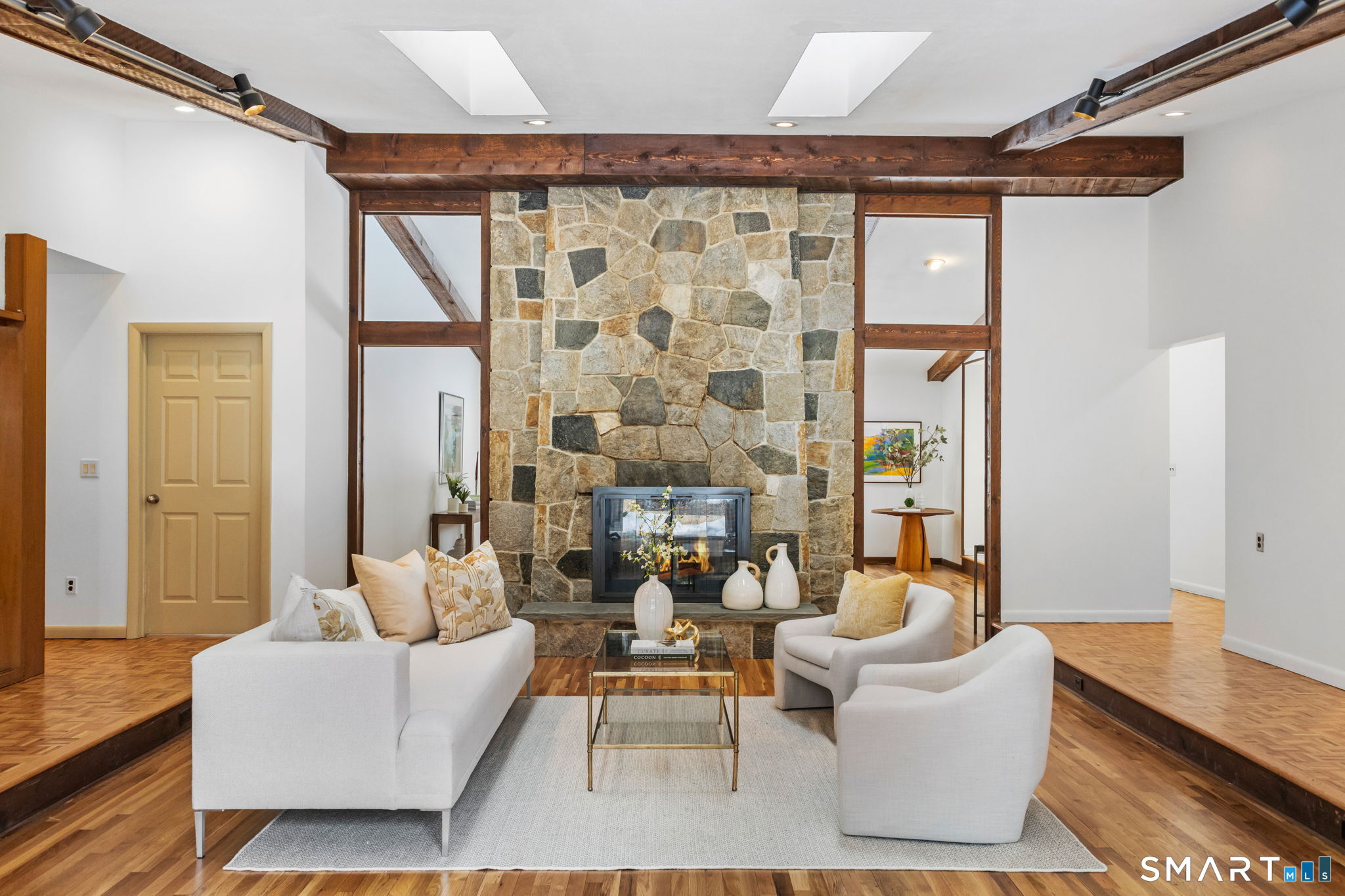 37 Quarry Road Stamford, CT 06903 - Photo 4 of 41 a living room with furniture and a rug